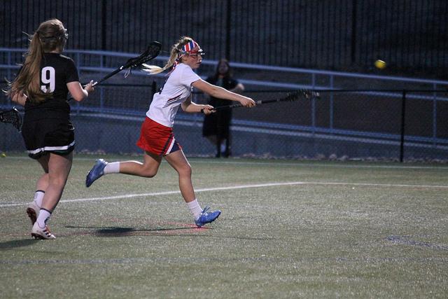 PAIGE+SCHEMENAUER+makes+her+first+college+goal+with+this+shot.+%28Photo%2FDeanna+Harrison%29%0A